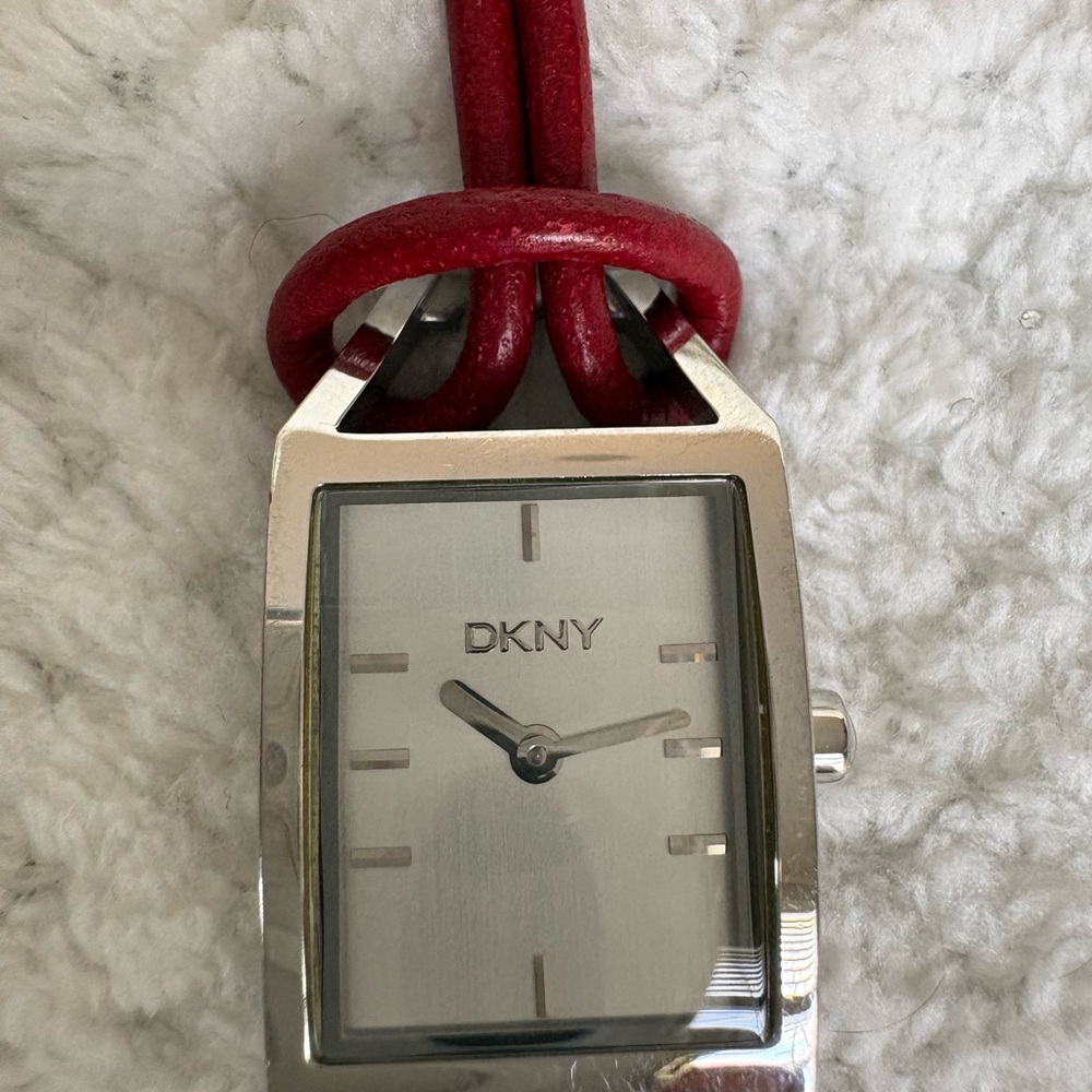 NEW DKNY Stainless Steel Women Rectangle Watch Red Leather Strap Silver  Quarz